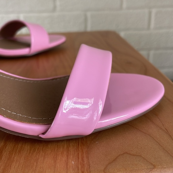 Steve Madden Irenee Pink Ankle Strap Block Heels Size 5.5 - Picture 12 of 17